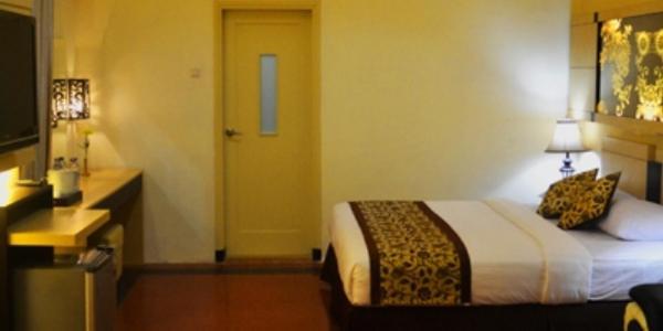 מאלאנג Srikandi Guesthouse חדר תמונה